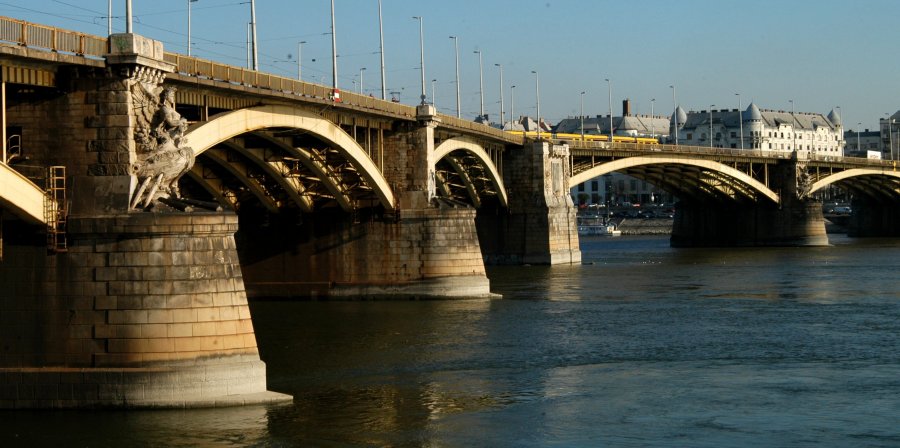 Margaret Bridge (which crosses over to Margaret Island)